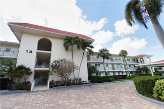 13 High Point Cir N Unit 209, Naples, FL 34103