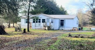 8867 N Park Ave, North Bloomfield, OH 44450