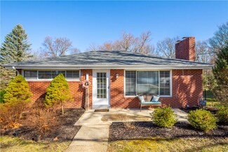 299 Maplewood Dr, Canonsburg, PA 15317