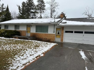 841 Anthony St, Alpena, MI 49707