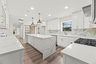 12551 Honeywood Trail, Houston, TX 77077