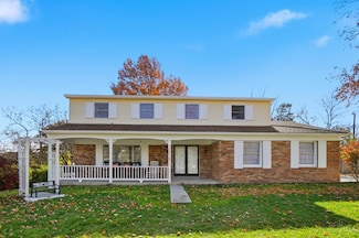 2465 Owlcrest Dr, Cincinnati, OH 45231