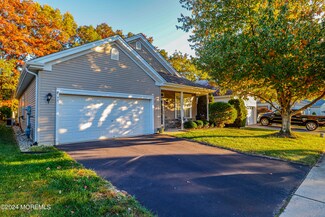 97 Robin Ln, Barnegat, NJ 08005