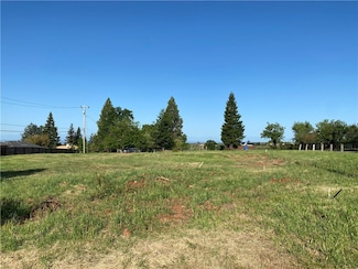 72 Seaman Ln, Paradise, CA 95969