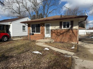 17094 Russell Ave, Allen Park, MI 48101