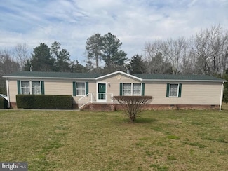 325 Bowlers Rd, Tappahannock, VA 22560