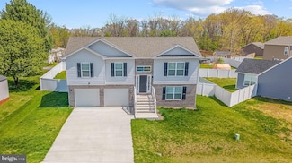 67 Graham Dr, Martinsburg, WV 25405