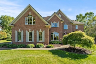 31 Cedarbrook Cir, Penfield, NY 14526