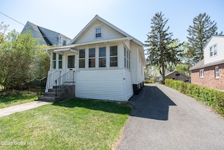 1538 Nott St, Schenectady, NY 12308