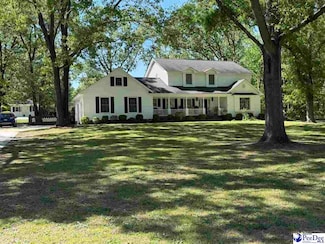 705 Lakeshore Dr, Bennettsville, SC 29512