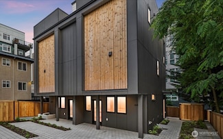 2419 NW 57th St Unit B, Seattle, WA 98107