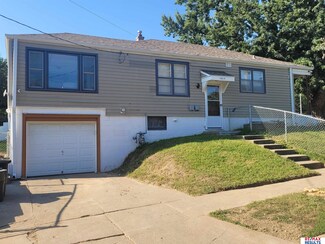 3019 N 45th St, Omaha, NE 68104