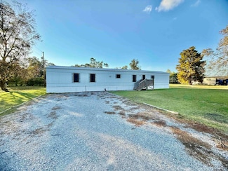 5211 Wilcox Dr, Port Allen, LA 70767