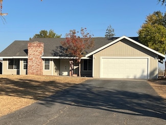19327 Panoramic Dr, Madera, CA 93638