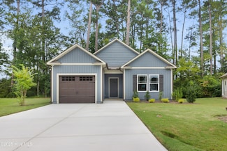 320 Camp Creek Dr, Oriental, NC 28571