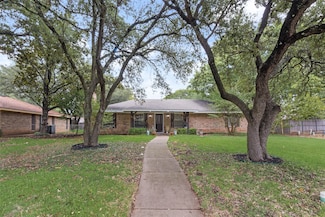 115 Mantlebrook Dr, Desoto, TX 75115