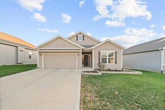 25179 W 142nd St, Olathe, KS 66061