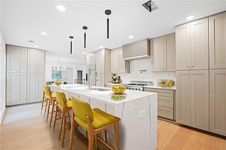 200 Nestor Ct, Roswell, GA 30076