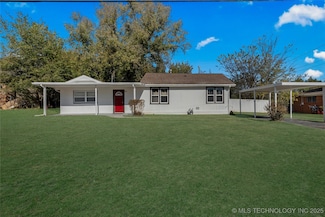209 E 38th St, Sand Springs, OK 74063