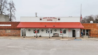 309 N Front St, Iuka, IL 62849
