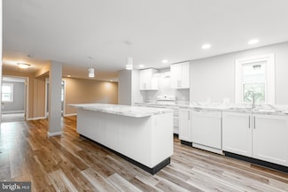 5202 Quincy St, Bladensburg, MD 20710