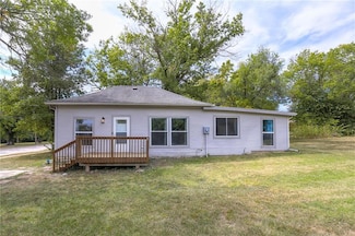 812 Chestnut St, Osawatomie, KS 66064