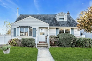 2676 Alder Ave, East Meadow, NY 11554