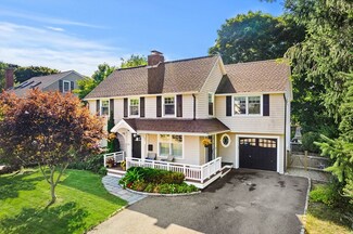 54 Longview Dr, Marblehead, MA 01945