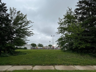 7722 W Potomac Ave, Milwaukee, WI 53222