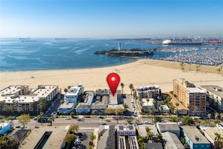 42 3rd Place, Long Beach, CA 90802