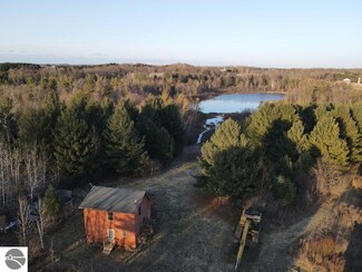 14120 185th Ave, Le Roy, MI 49655