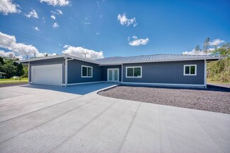 15 31st Ave, Keaau, HI 96749