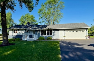 335 Hillside Dr, Franklin Grove, IL 61031