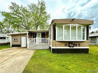 48 Carefree Ln, Buffalo, NY 14227