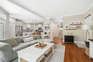 140 Tunxis Hill Cut Off, Fairfield, CT 06825