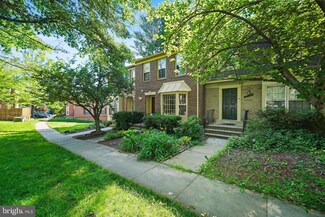 4723 Gainsborough Dr, Fairfax, VA 22032