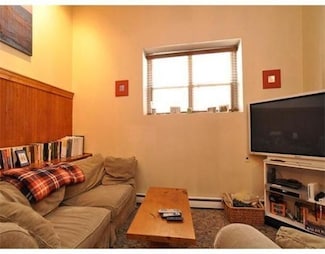 33 Charter St Unit 1, Boston, MA 02113