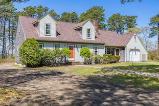 98 North Rd, West Harwich, MA 02671