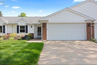 943 Hidden Valley Dr, Huron, OH 44839