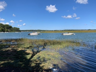 45 Old Cove Rd, Duxbury, MA 02332