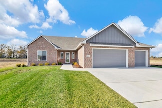 12093 E Pepperwood St, Wichita, KS 67226