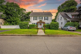 917 W Gray St, Elmira, NY 14905