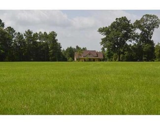 473 Harper Rd, Hineston, LA 71438