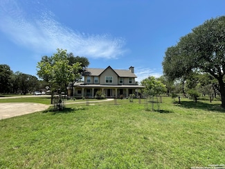 450 Georg Oaks, Bulverde, TX 78163