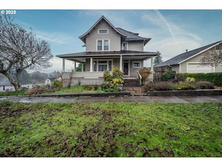 509 N Collier St, Coquille, OR 97423