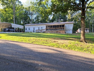435 Bills Dr, Camden, TN 38320