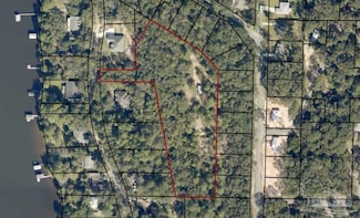 5633 Riviera Dr, Milton, FL 32583