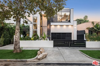 816 N Sycamore Ave, Los Angeles, CA 90038