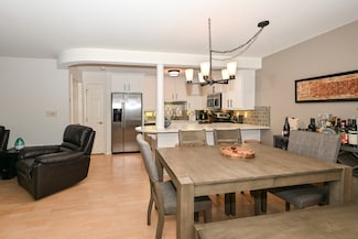1108 N Milwaukee St Unit 215, Milwaukee, WI 53202