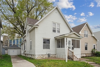 1010 10th St SW, Cedar Rapids, IA 52404